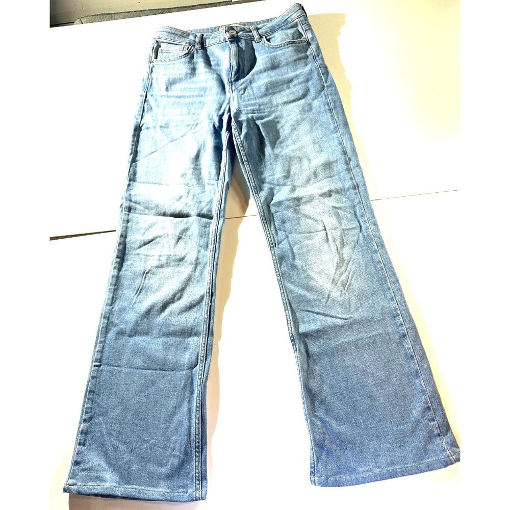 Zara Light Wash Mid-Rise Flared Jeans EU 38 USA 6 Made In Turkey